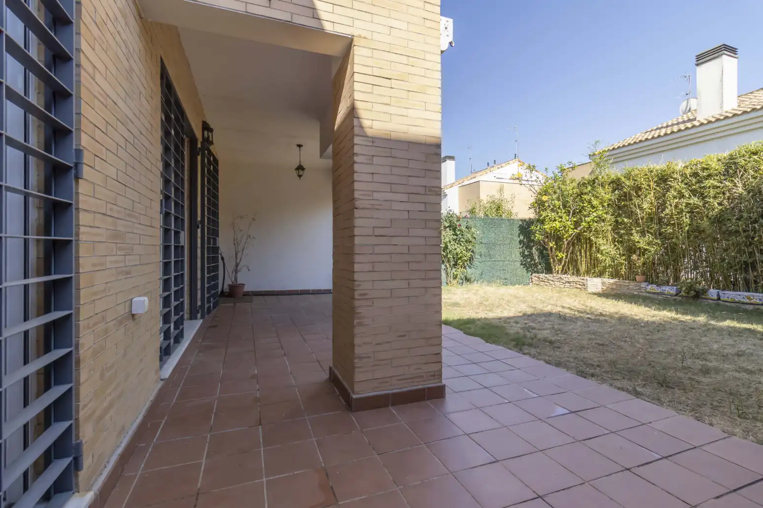 Terraza de Casa adosada en venta en Espartinas con Aire acondicionado, Terraza y Piscina