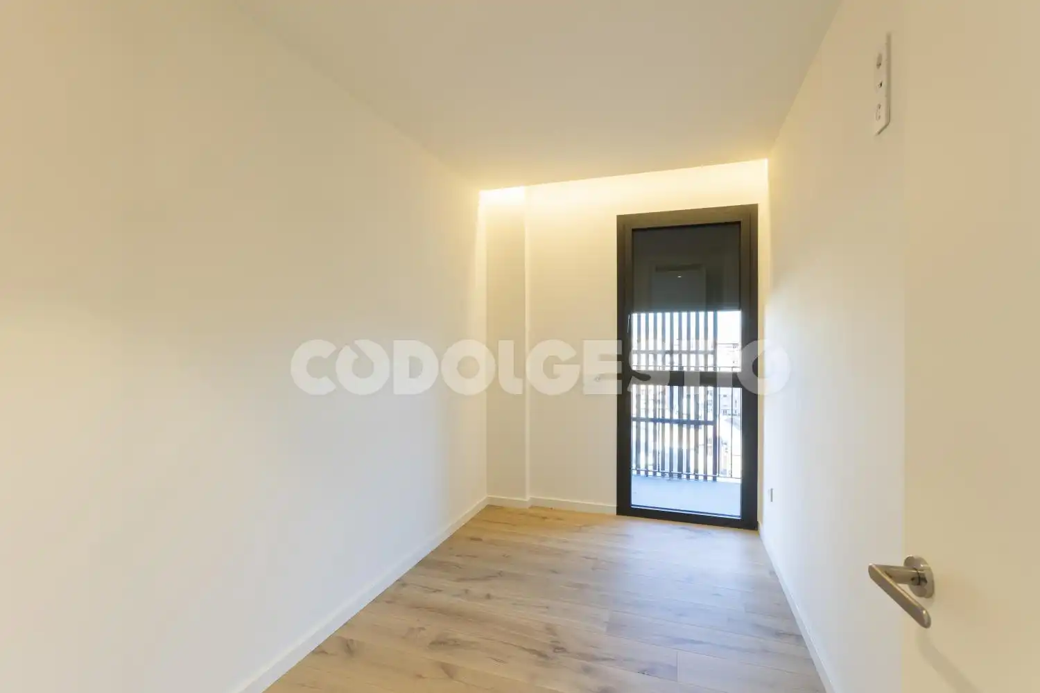 Flat for rent in Mossèn Gudiol, 9, Centre