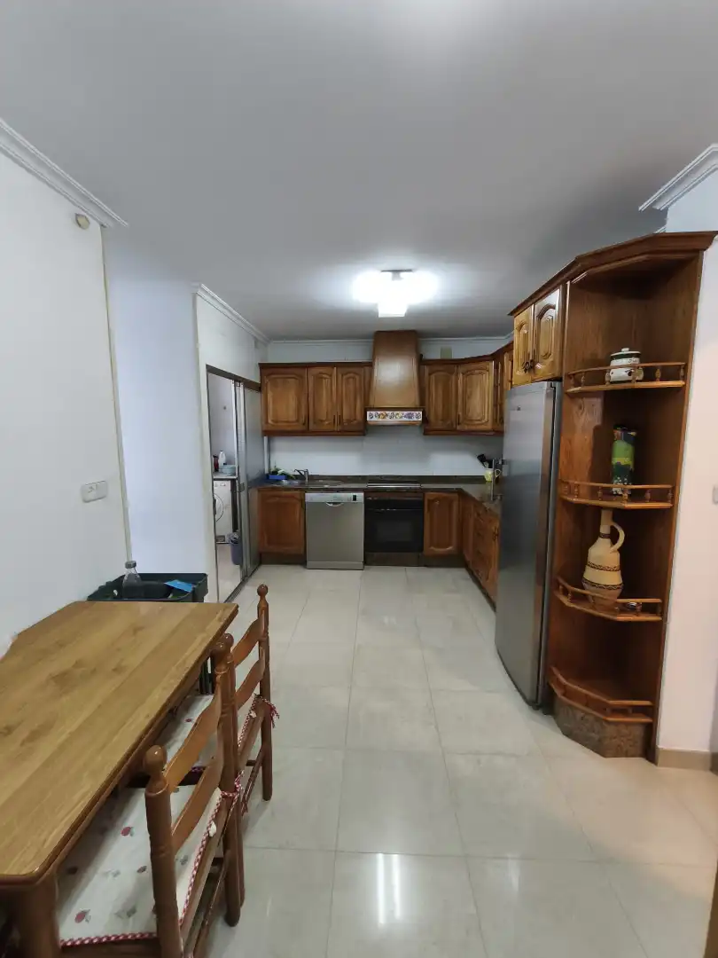 Küche von Wohnung zur Miete in Sevilla mit Klimaanlage, Heizung und Terrasse