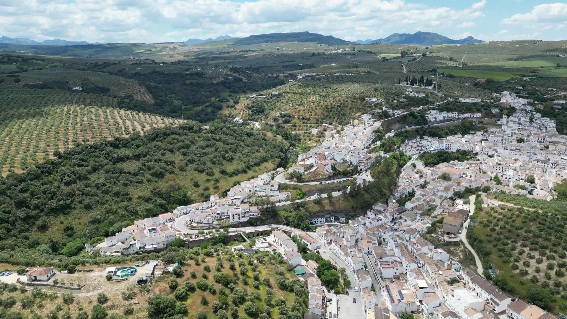 Außenansicht von Grundstücke zum Verkauf in Setenil de las Bodegas