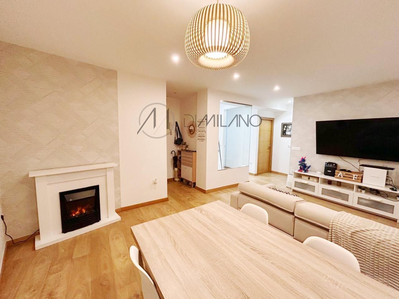 Living room of Flat for sale in Vigo   with Heating and Parquet flooring