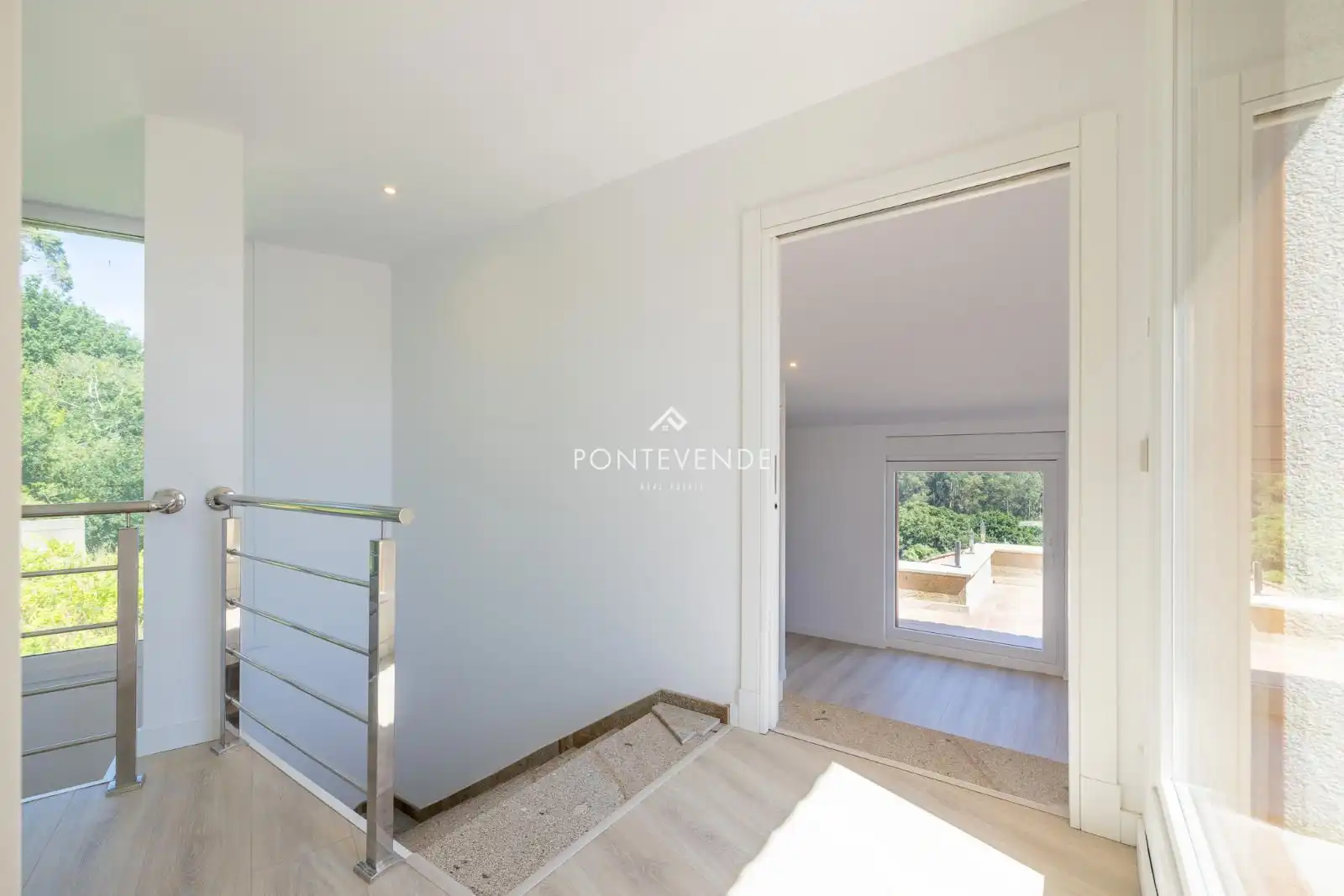 Houses for sale in Sanxenxo  with Private garden, Parquet flooring and Terrace