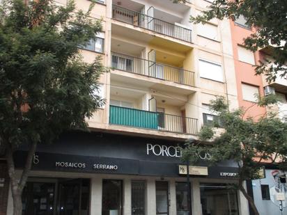Außenansicht von Wohnung zum verkauf in Almansa mit Balkon
