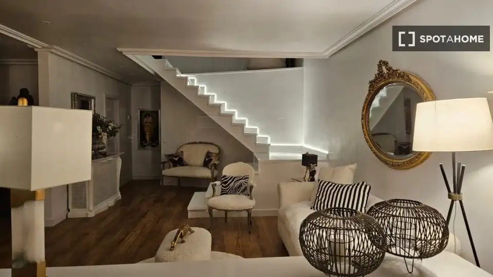 Sala de estar de Piso de alquiler en Torrelodones con Aire acondicionado, Calefacción y Amueblado