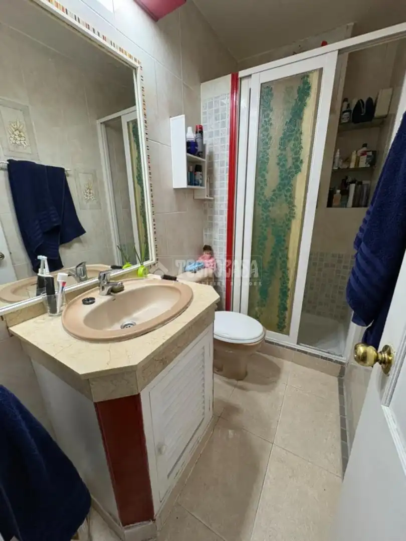 Baño de Piso en venta en Getafe con Aire acondicionado y Calefacción