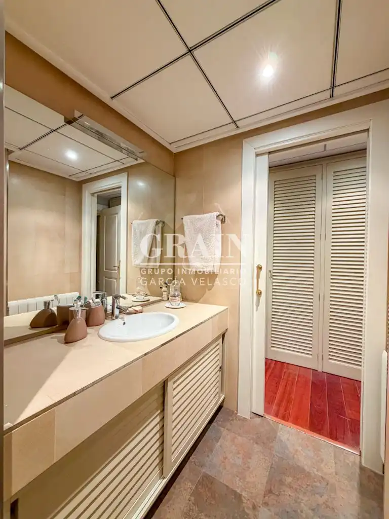 Appartamento con terrazza in vendita a Centro, imagen 28