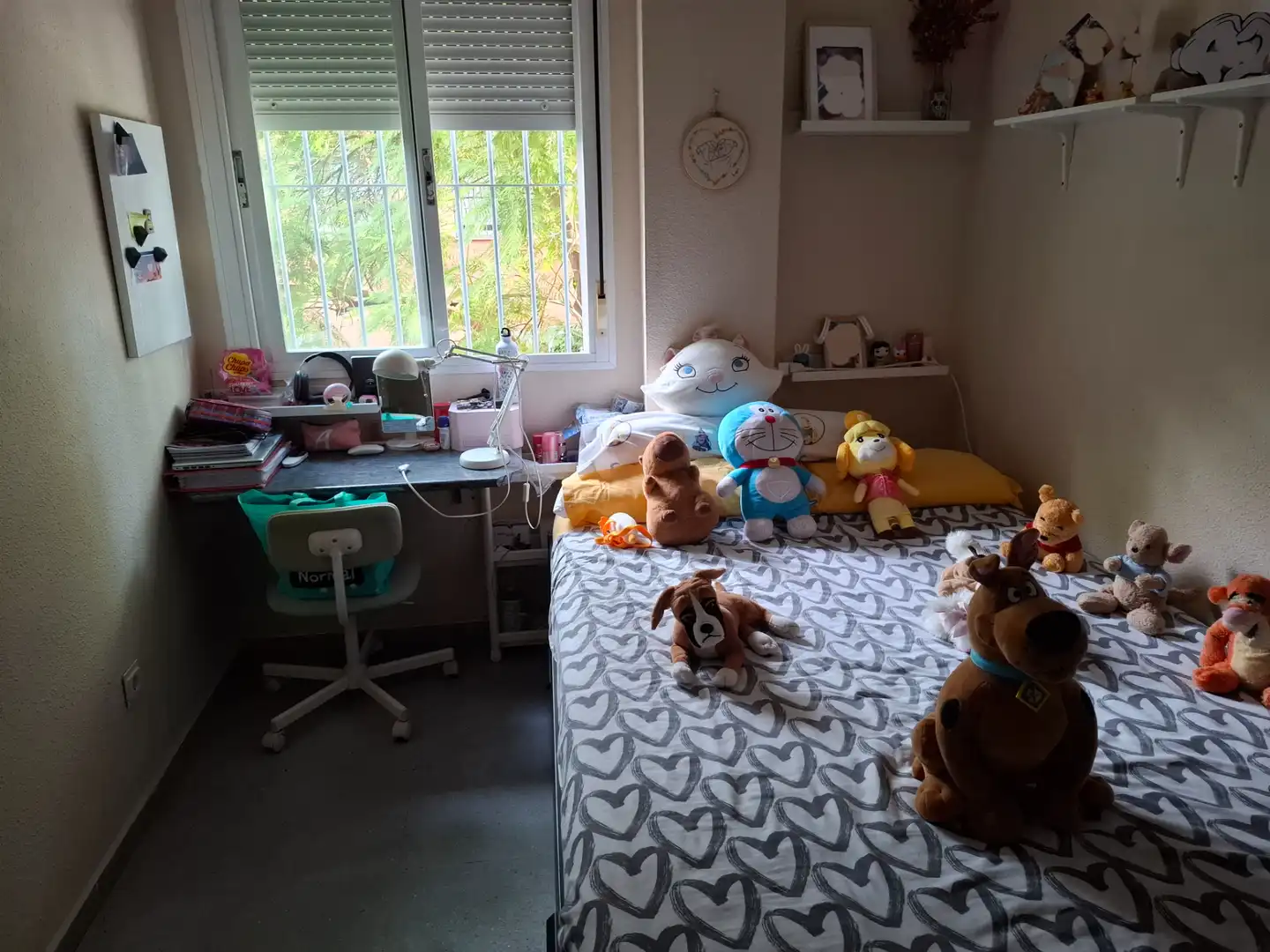 Bedroom of Flat for sale in Sevilla  with Air Conditioner, Terrace and Storage room