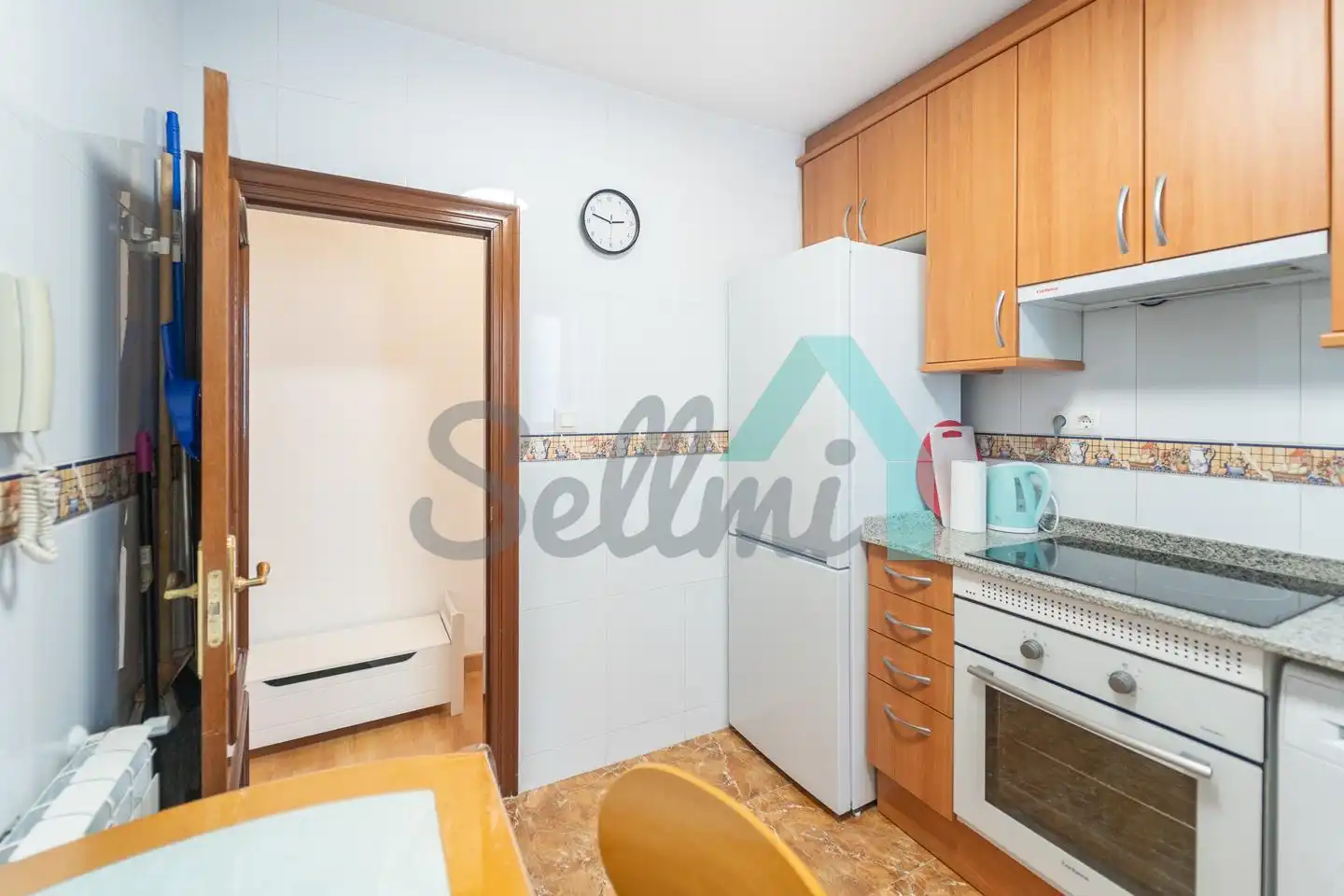 Kitchen of Flat for rent in Oviedo   with Heating, Furnished and Internet