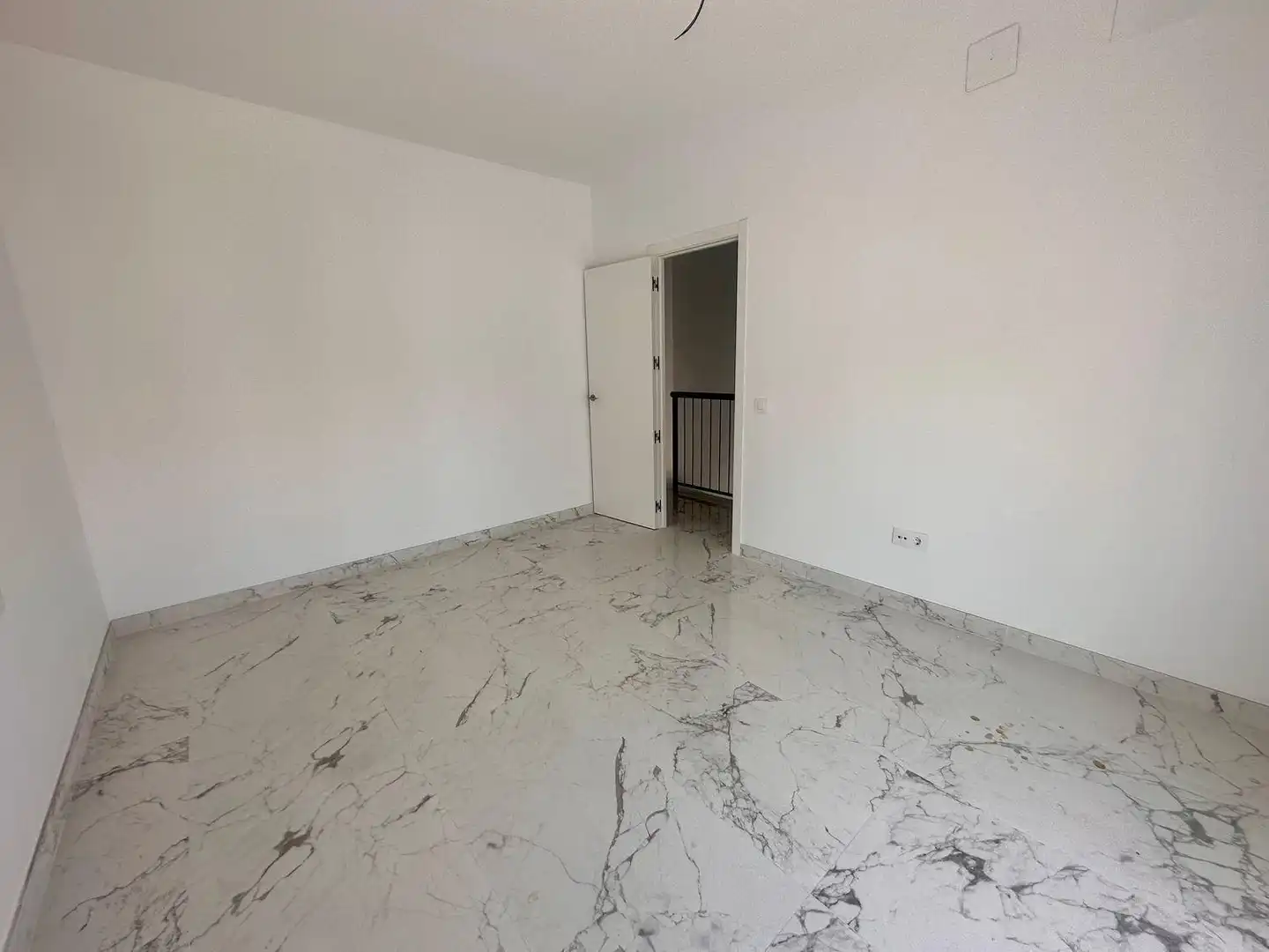 Casa adosada en venta en Pilas