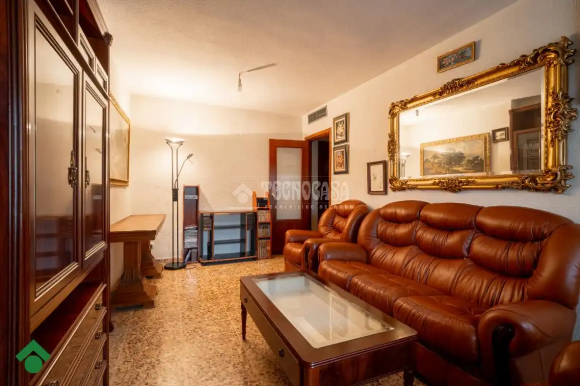Piso en venta en Ciudad Jardín - Zoco, Poniente-Sur