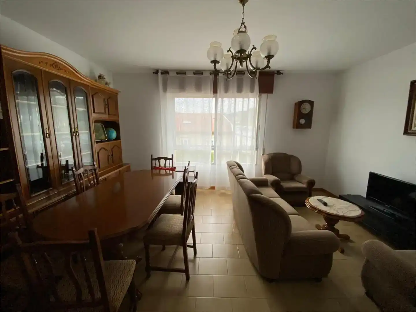 Wohnzimmer von Wohnung zur Miete in Ortigueira