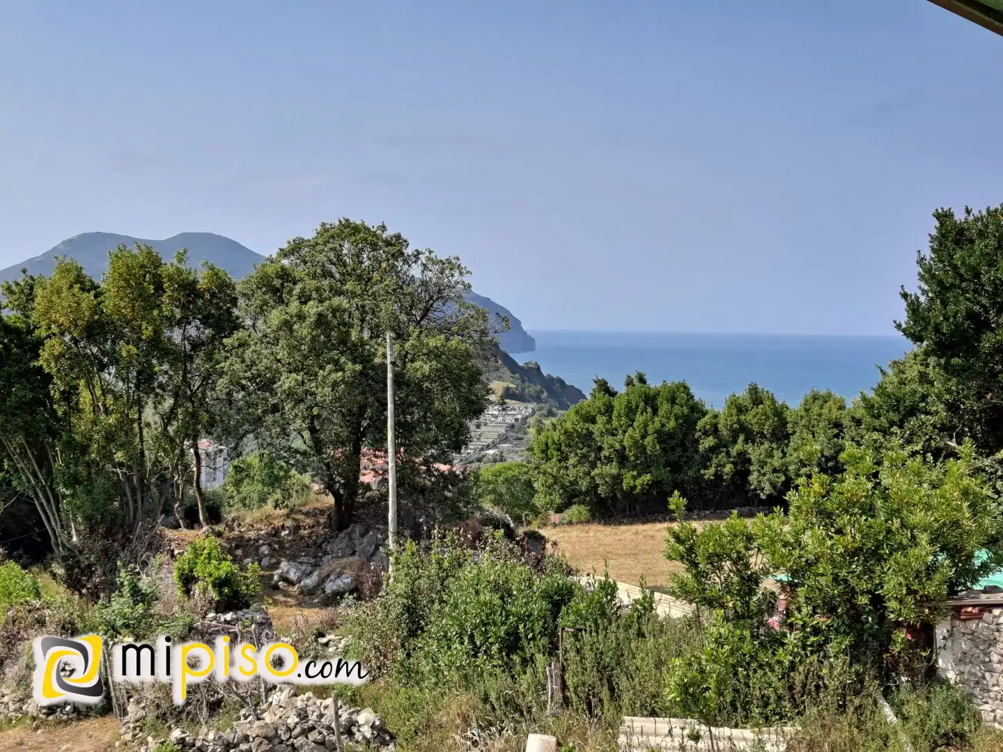 Casa o chalet en venta en Laredo con Calefacción, Terraza y Trastero