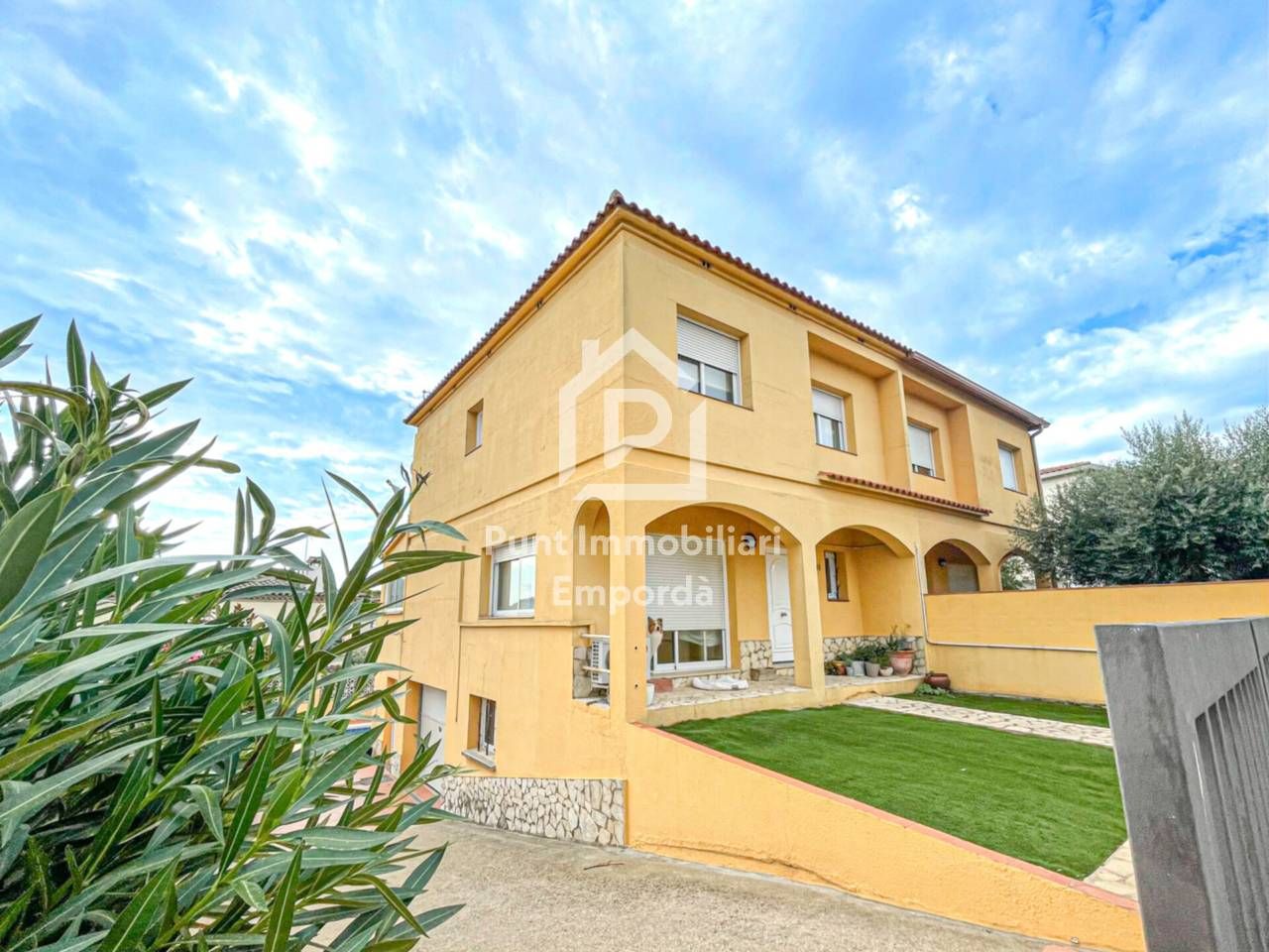 Casa o xalet en venda a Josep Maria de Segarra, Poble Nou - Olivar Gran