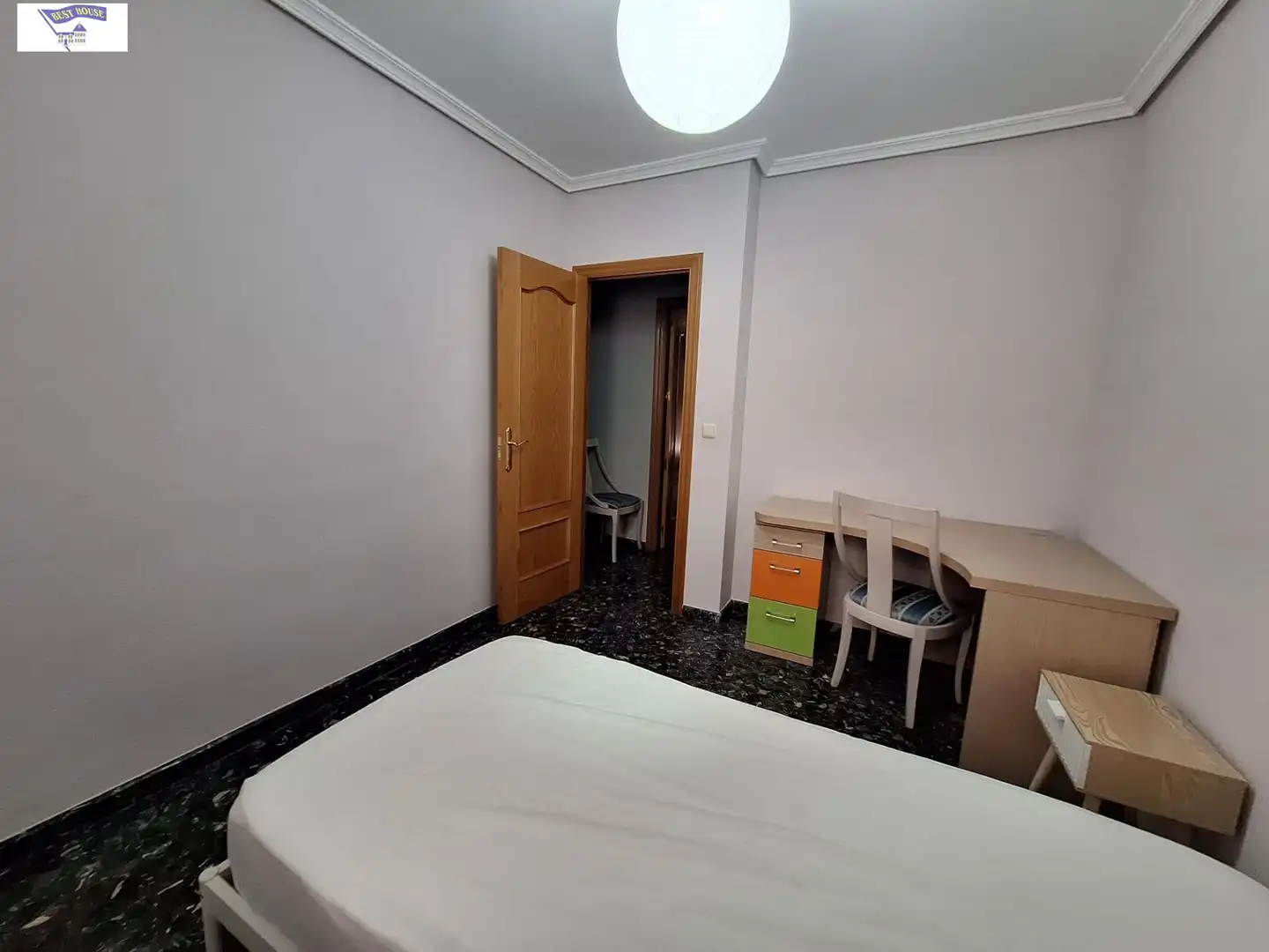 Schlafzimmer von Wohnung zur untervermieten in Albacete mit Heizung
