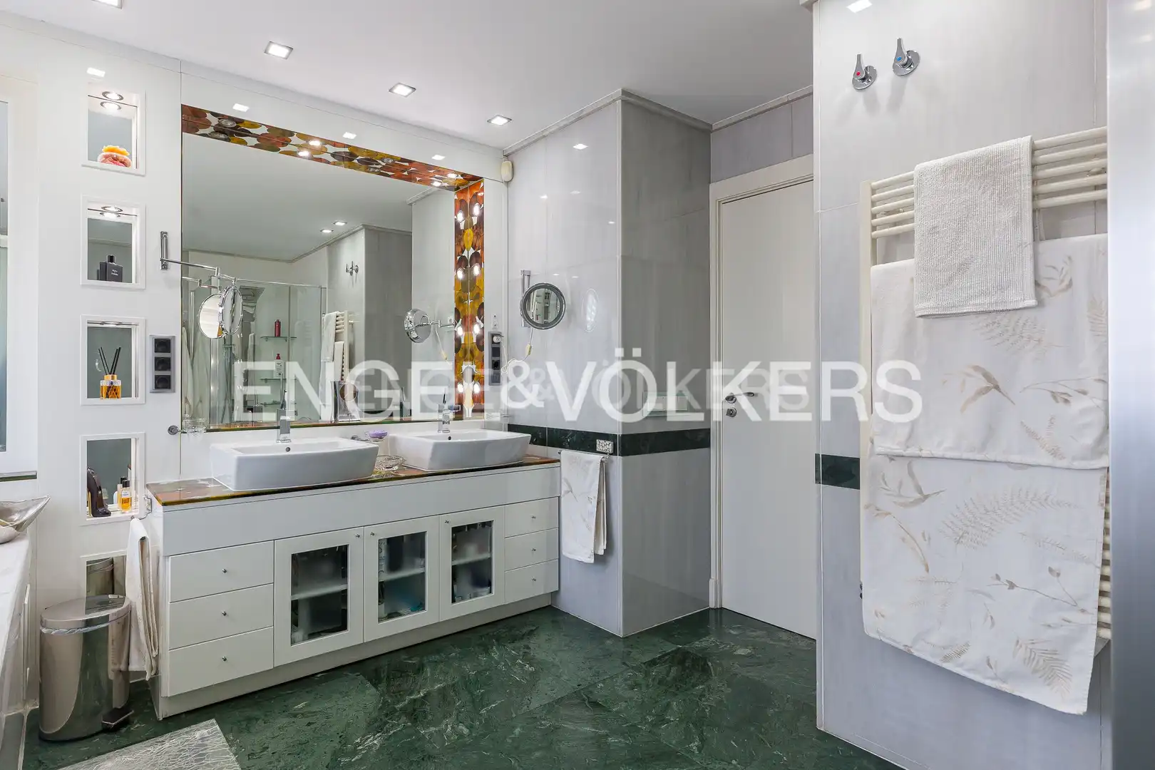 Baño de Casa o chalet en venta en Azuqueca de Henares con Aire acondicionado, Calefacción y Jardín privado