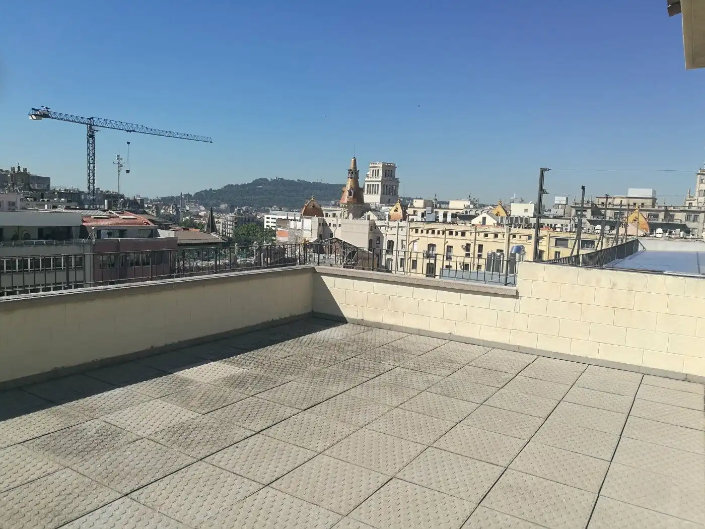 Terrasse von Büro zur Miete in Barcelona mit Klimaanlage und Heizung