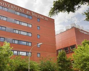 Vista exterior de Pis en venda en  Valencia Capital amb Balcó