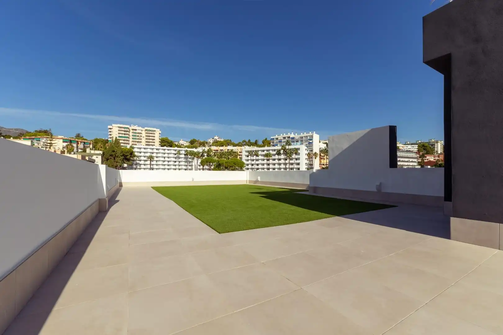 Apartamento con piscina en venta en La Carihuela - Los Nidos, imagen 14