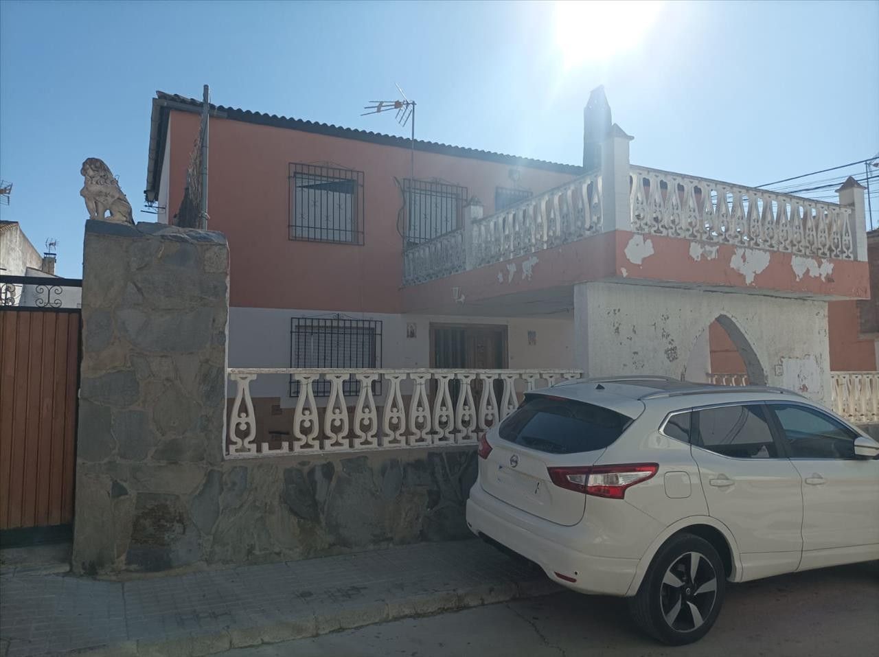Vista exterior de Casa adosada en venta en Campotéjar con Terraza