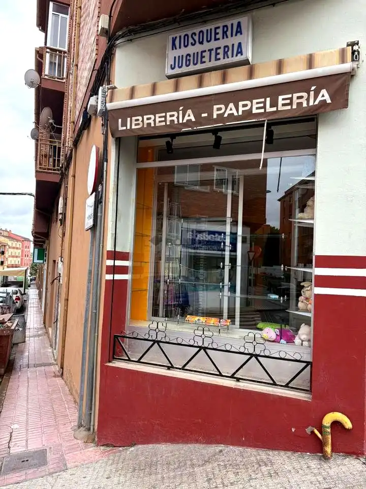 Local comercial de lloguer a Santa Amalia, imagen 3
