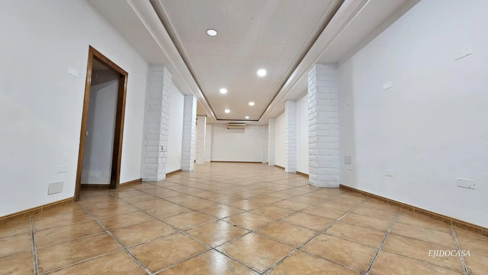 Local comercial en venda a El Ejido Ciudad, imagen 6