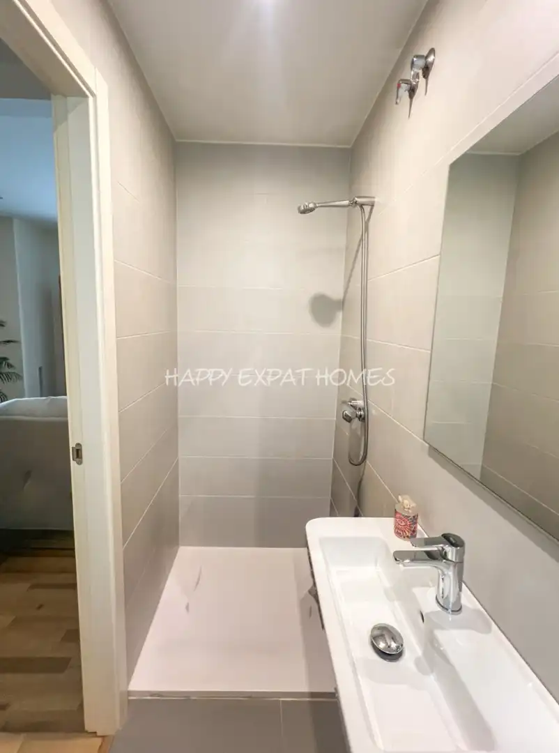 Bany de Dúplex en venda en Vilanova i la Geltrú amb Aire condicionat, Calefacció i Terrassa