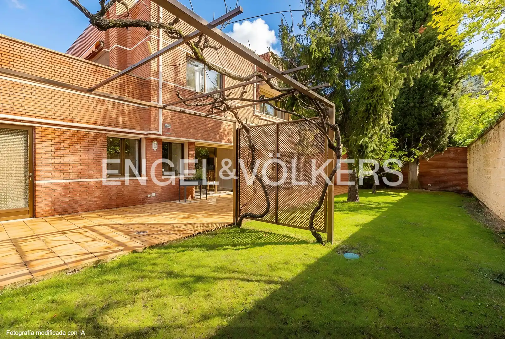 Terraza de Casa o chalet en venta en Madrid con Aire acondicionado, Calefacción y Jardín privado