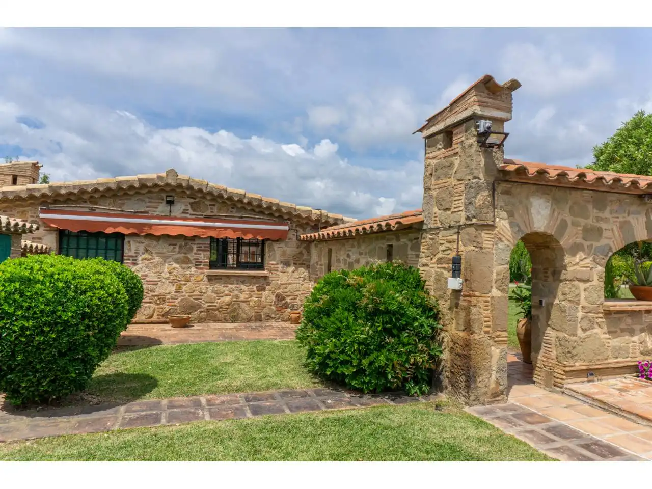 Vista exterior de Finca rústica en venta en Castell d'Aro, Platja d'Aro i s'Agaró con Calefacción, Jardín privado y Terraza