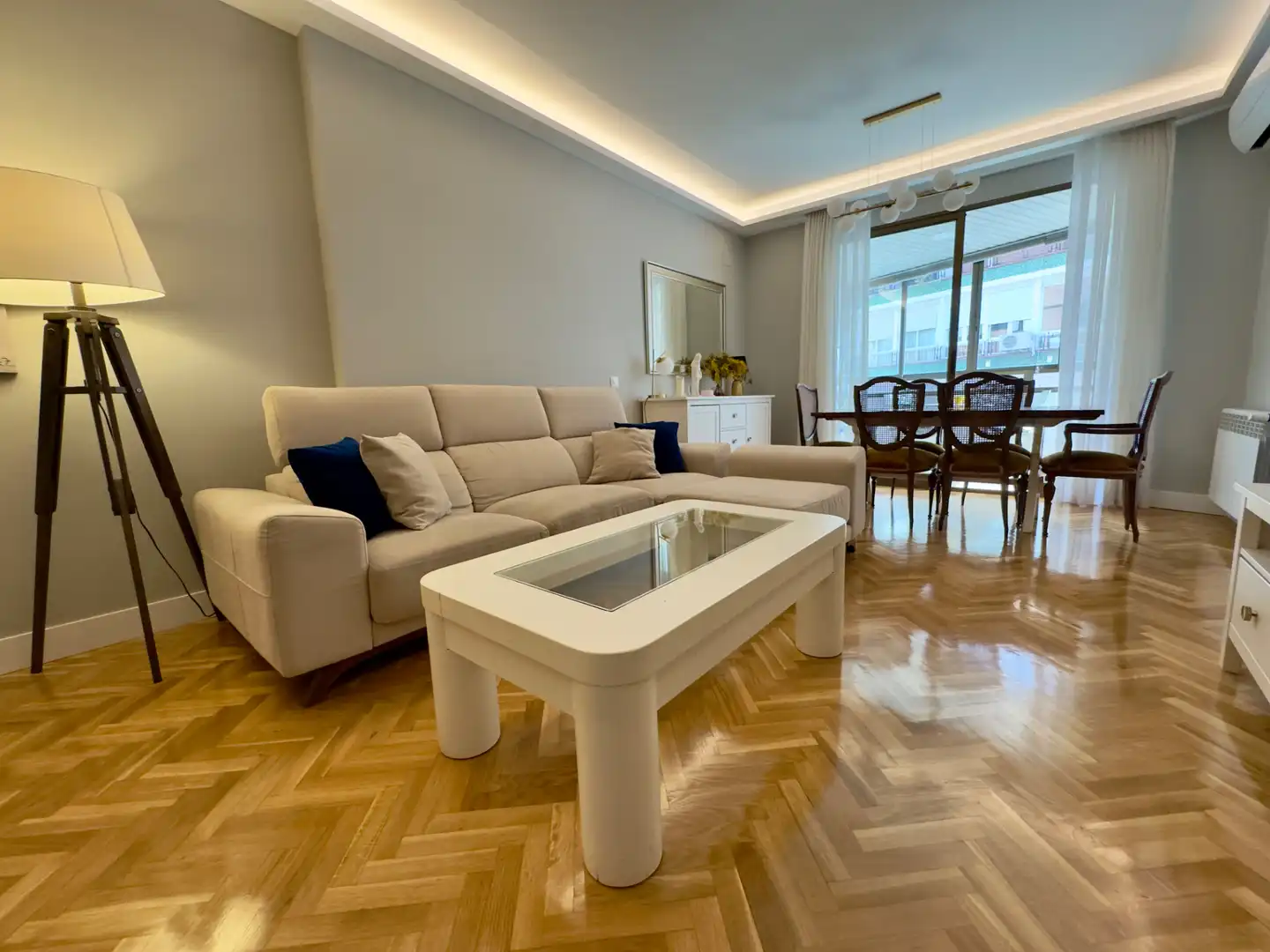 Sala de estar de Piso en venta en Madrid con Aire acondicionado, Calefacción y Parquet