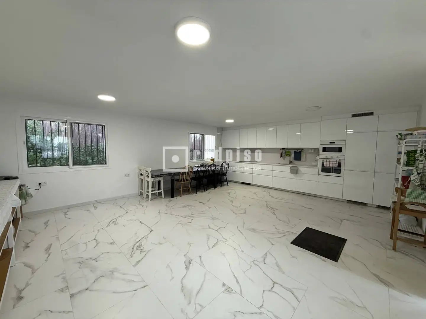 Kitchen of Houses for sale in Málaga  with Air Conditioner, Private garden and Furnished