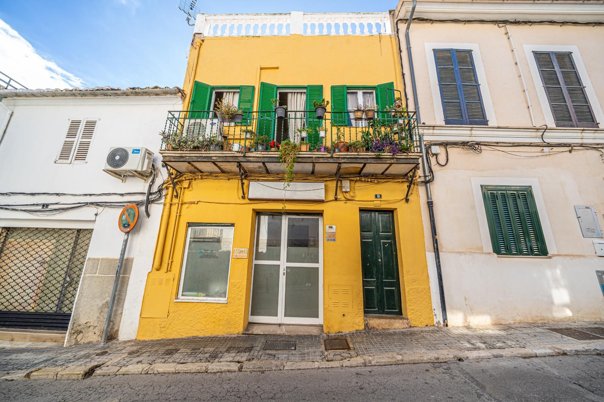 Vista exterior de Edifici en venda en  Palma de Mallorca