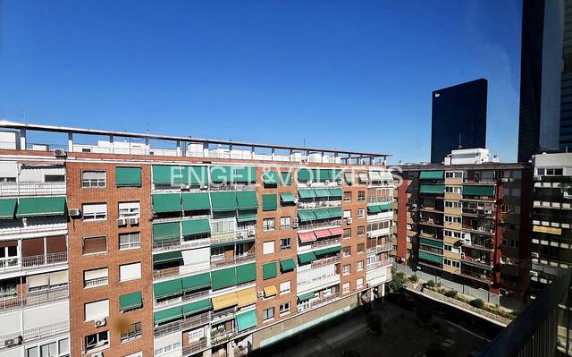 Piso en Venta en Paseo de la Castellana en Almenara -Ventilla