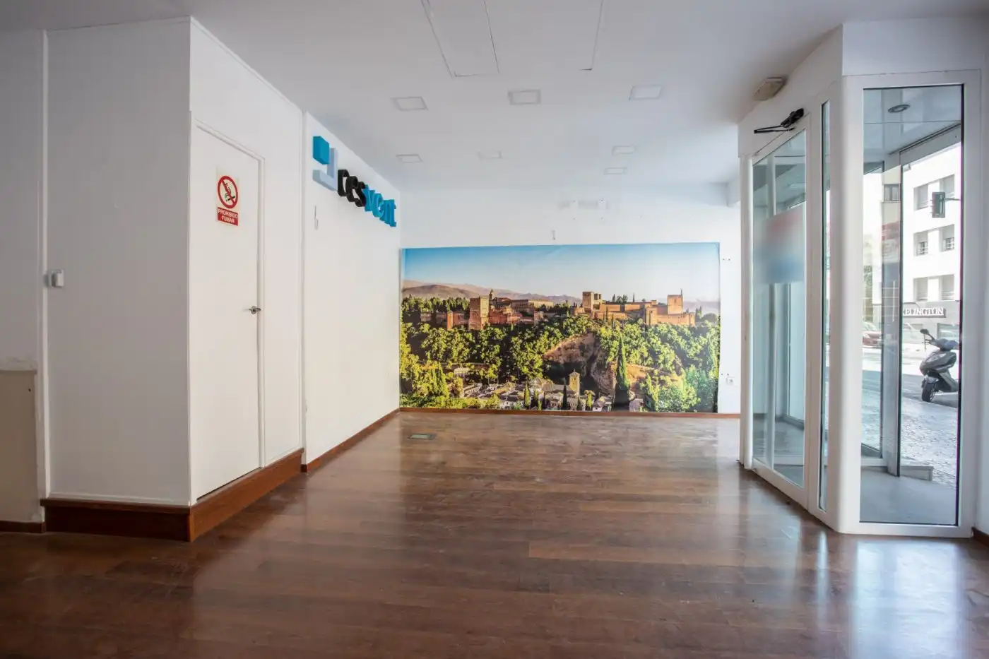 Local en venta en Arabial, 75, Camino de Ronda
