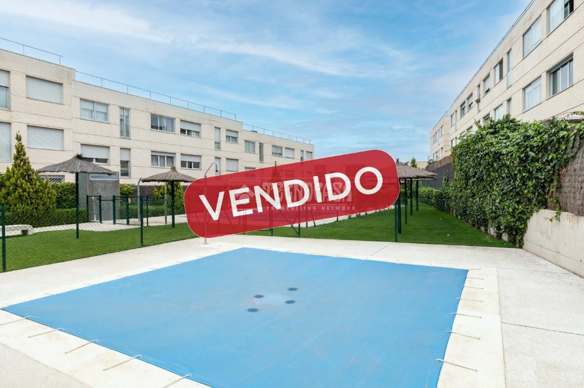Vista exterior de Pis en venda en Las Rozas de Madrid amb Calefacció
