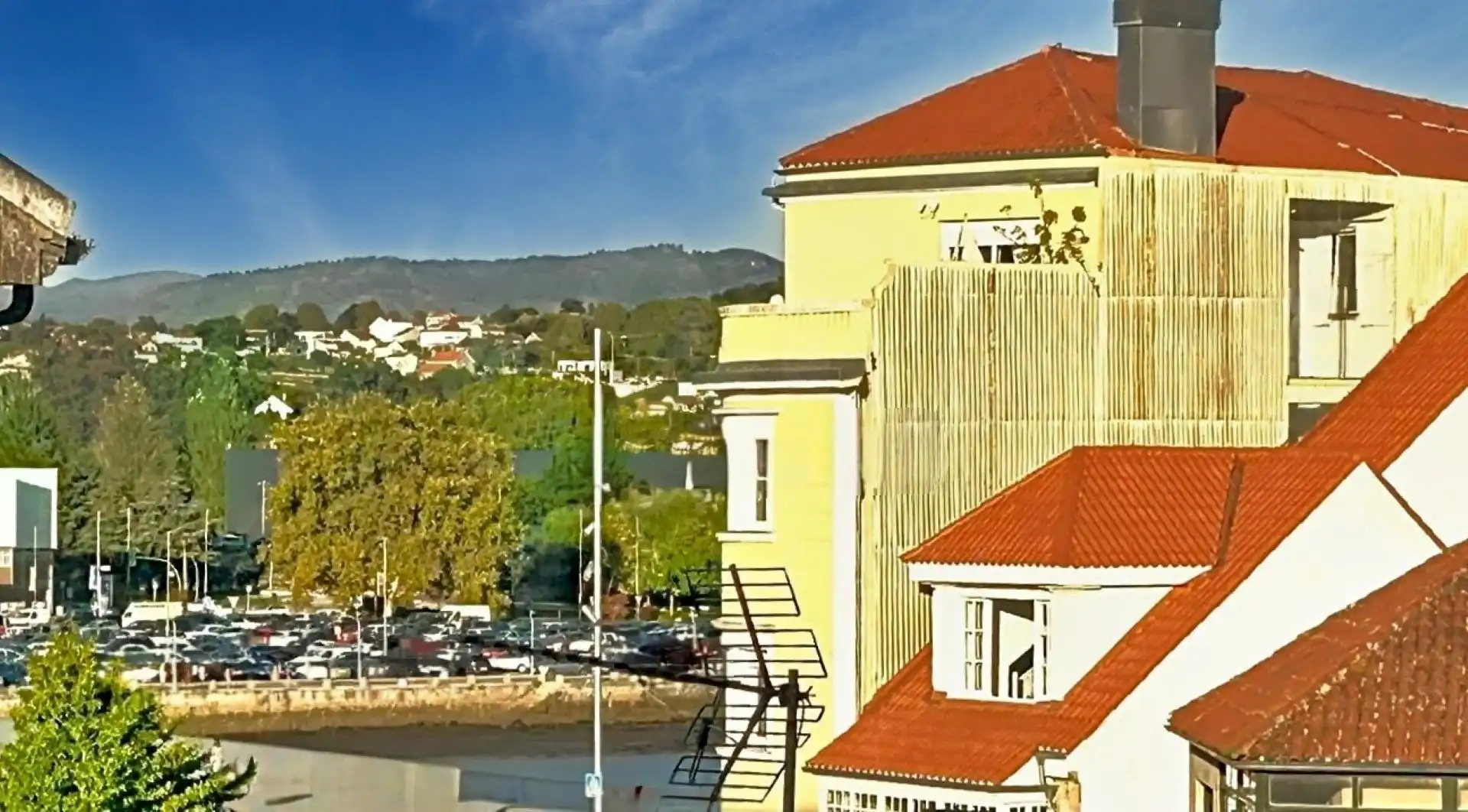 Vista exterior de Casa o xalet en venda en Pontevedra Capital  amb Calefacció i Terrassa