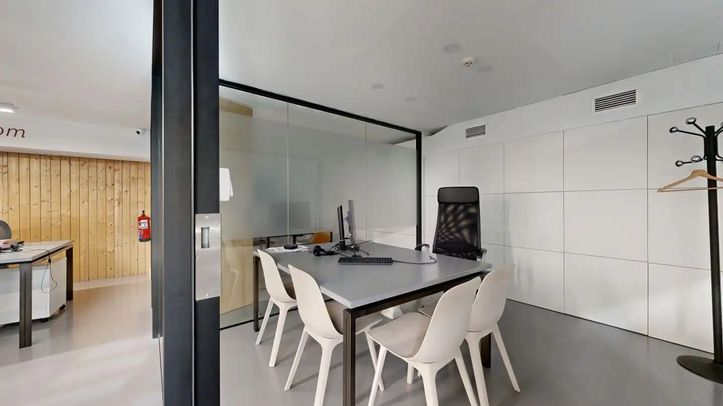 Office for sale in Madrid  with Air Conditioner, Heating and Storage room