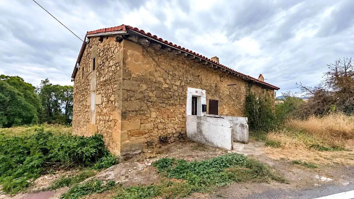 Vista exterior de Casa o chalet en venta en Lapoblación, Navarra