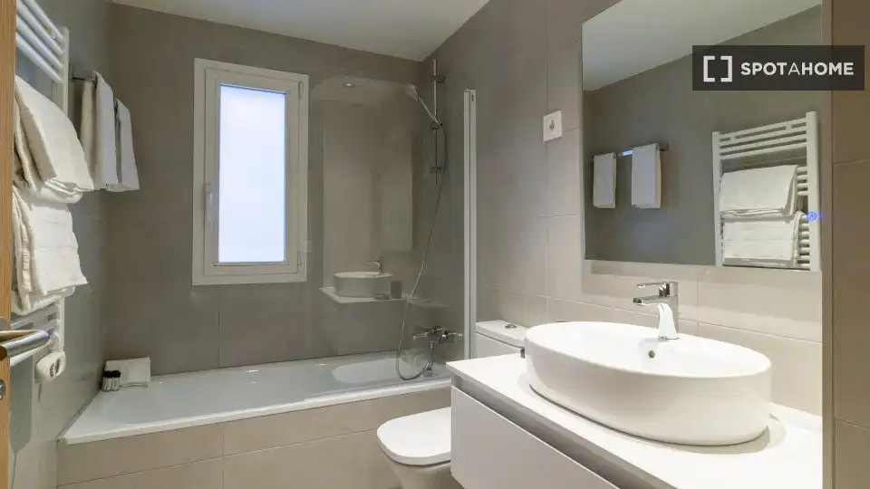 Room in Madrid, Madrid