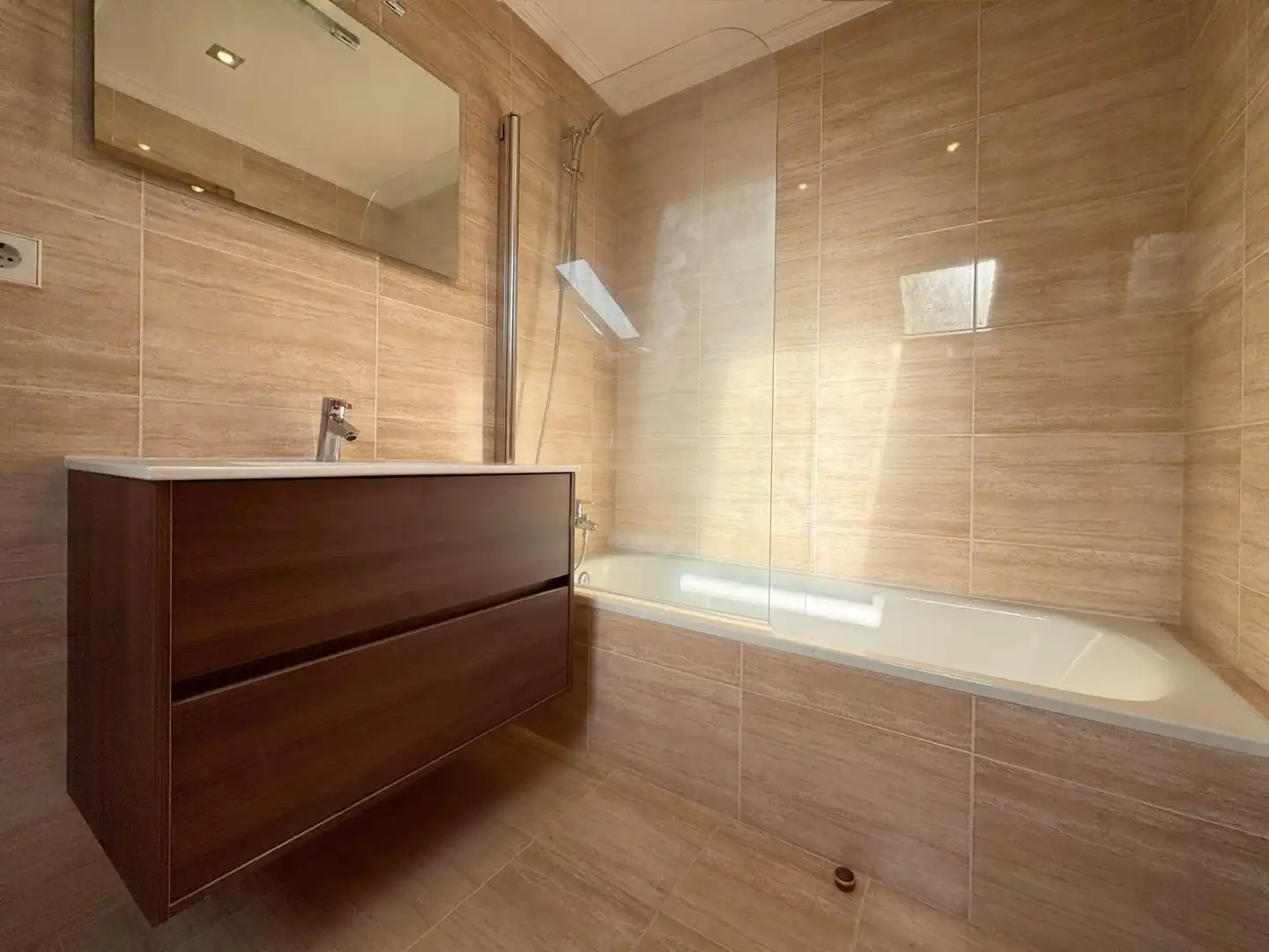 Badezimmer von Wohnung zum Verkauf in Pontevedra Capital  mit Heizung