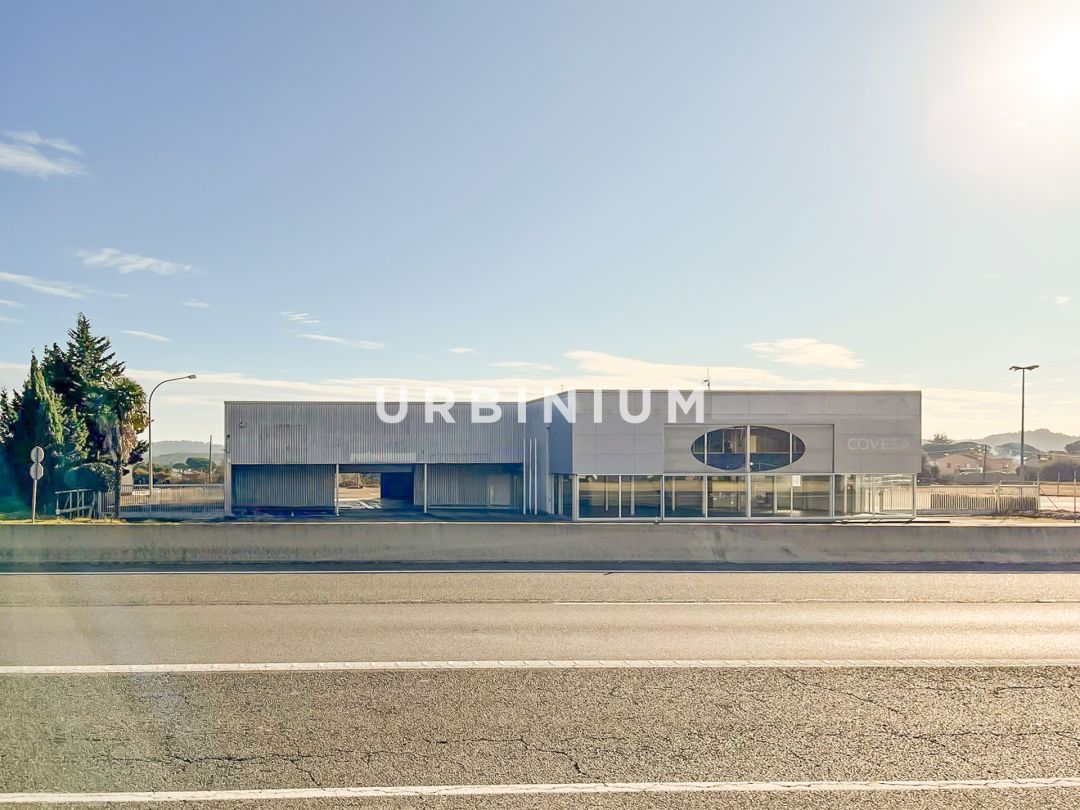 Exterior view of Industrial buildings to rent in Mont-ras