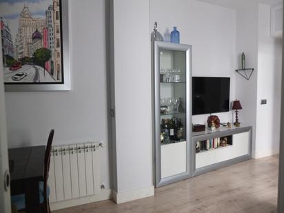 Living room of Flat to rent in  Madrid Capital  with Air Conditioner