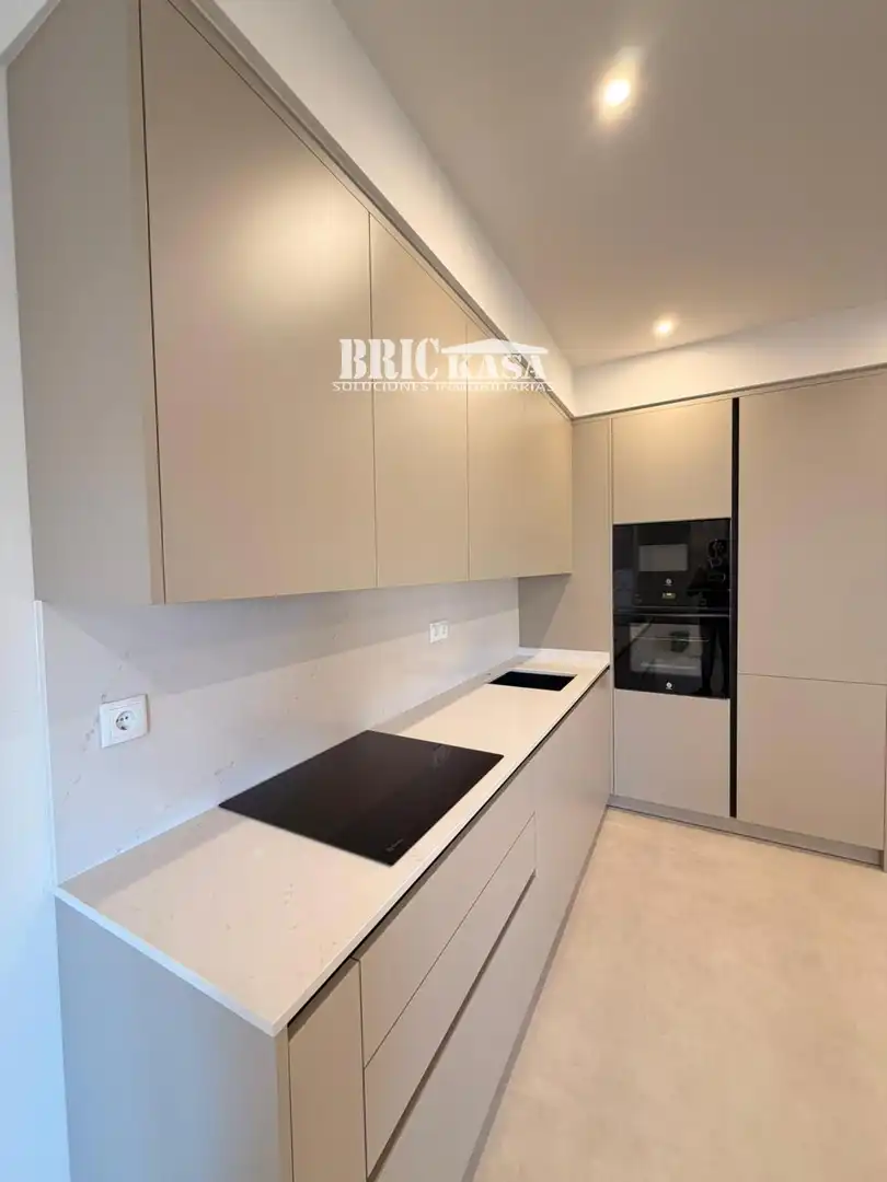 Kitchen of Flat for rent in Cáceres  with Air Conditioner, Heating and Terrace