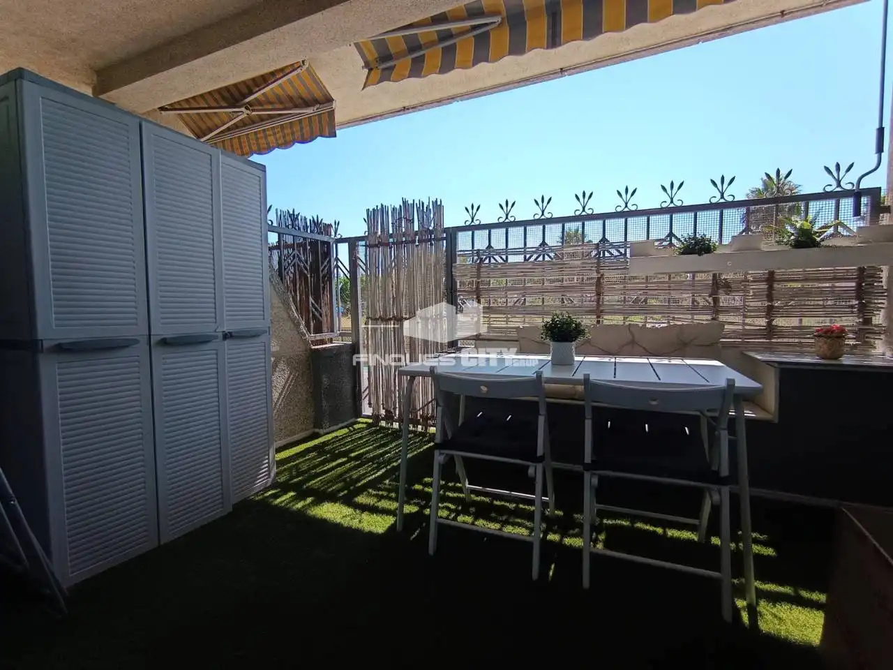 Flat with pool to rent in Calle Camós, imagen 2