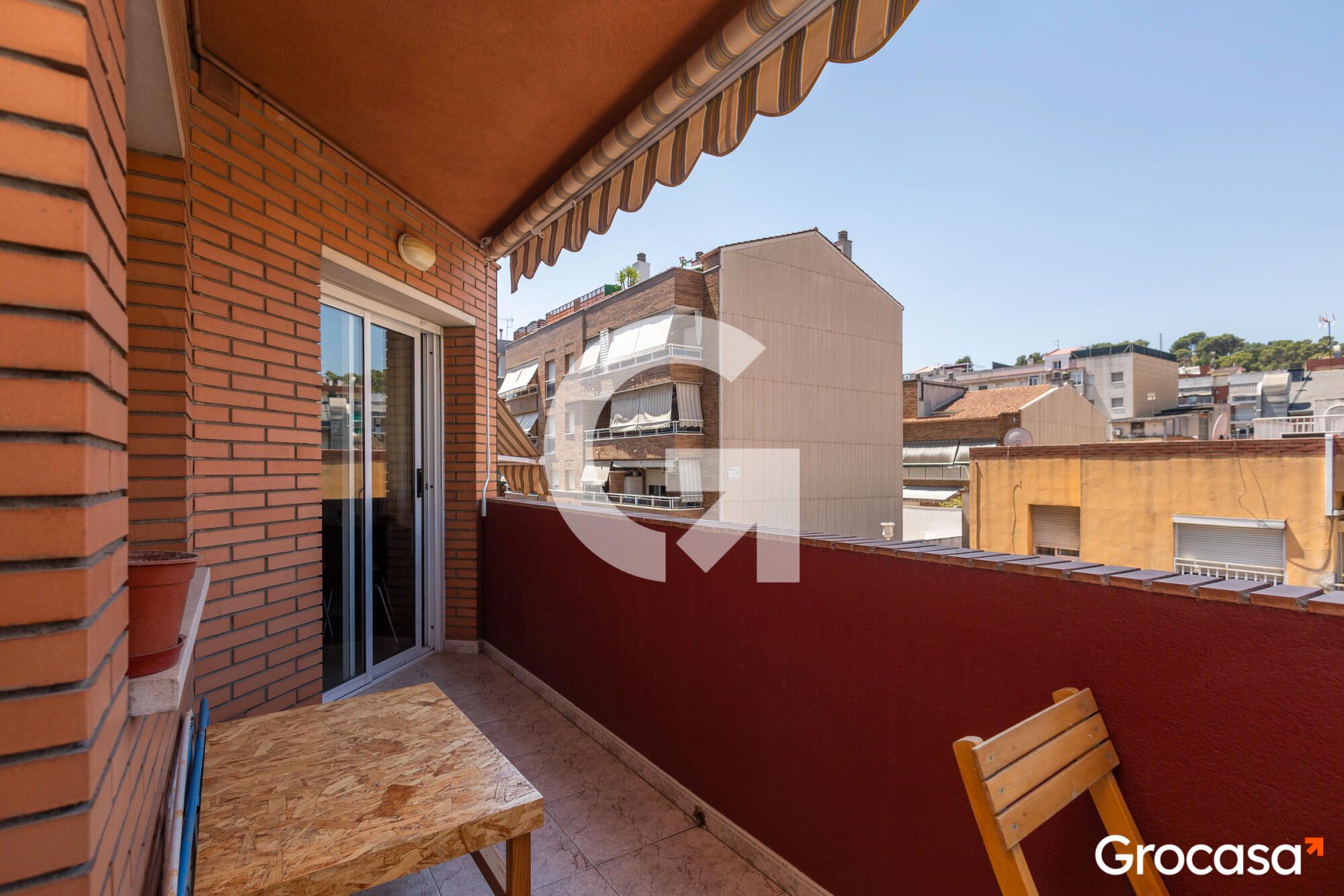 Terrassa de Pis en venda en Sant Vicenç Dels Horts amb Calefacció, Forn i Rentadora