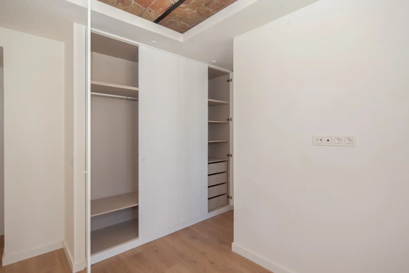 Piso con terraza en venta en Avinguda del Paral·lel, imagen 18