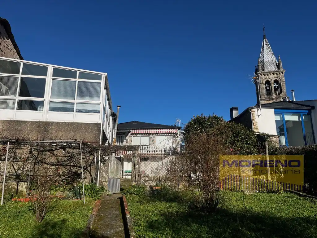 Vista exterior de Casa o xalet en venda en Sarria, Lugo