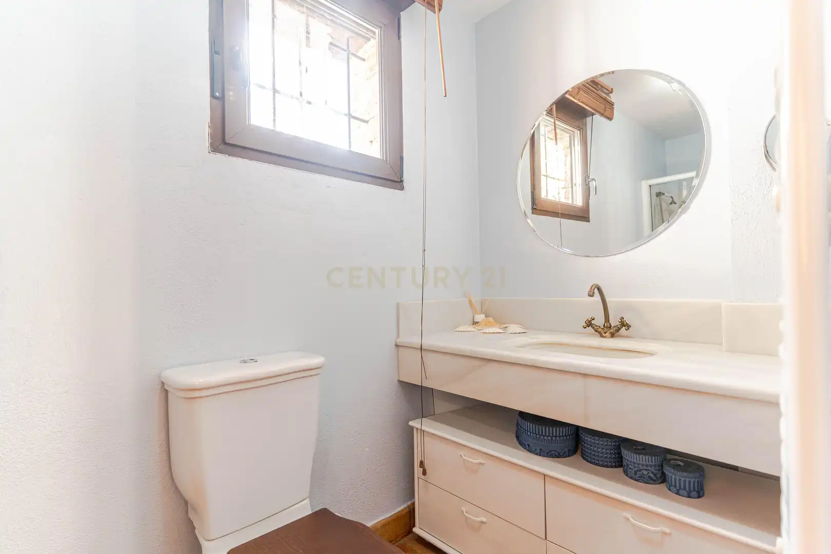 Baño de Casa o chalet en venta en La Zubia con Aire acondicionado, Jardín privado y Trastero