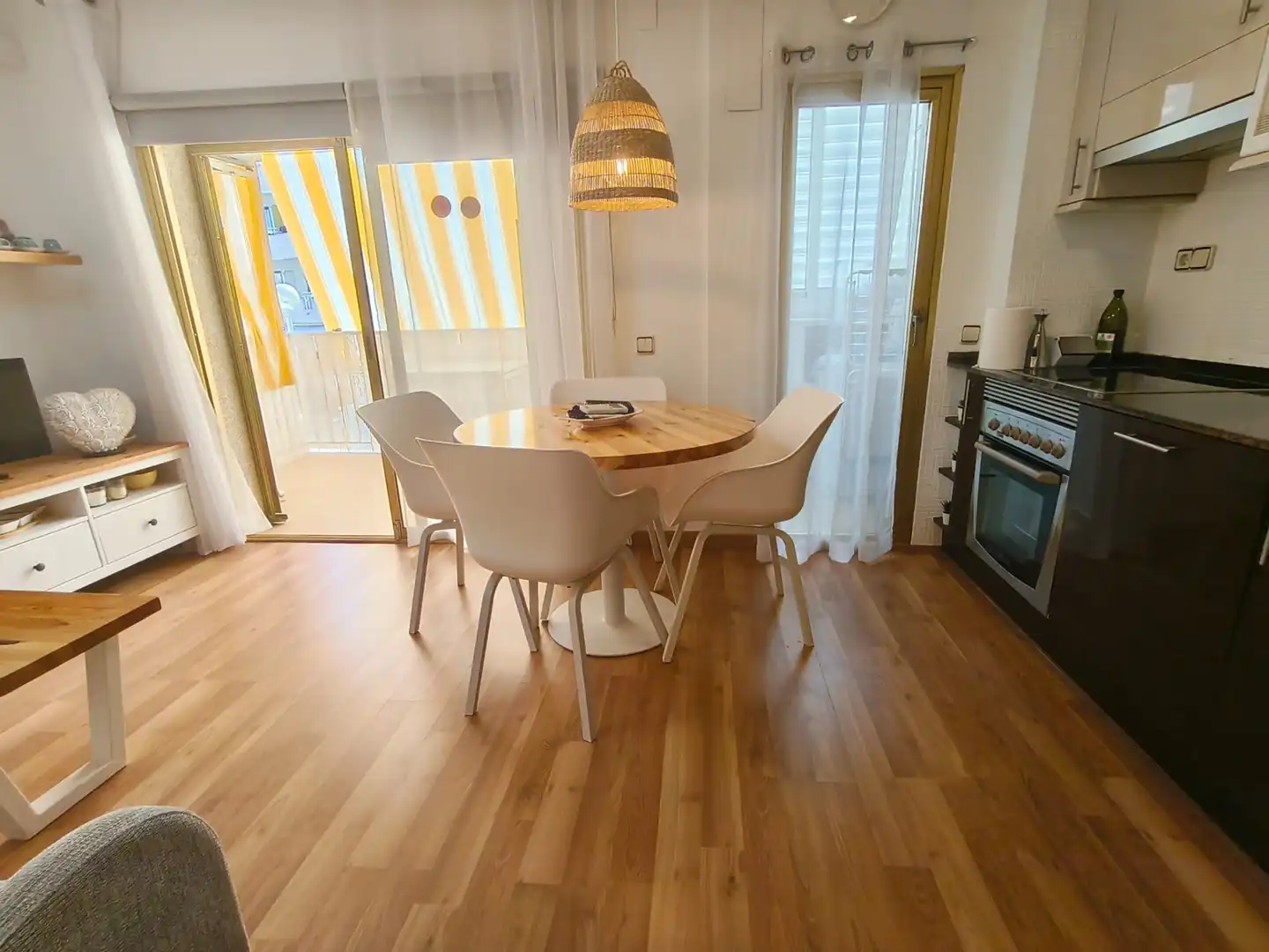 Esszimmer von Wohnungen zum Verkauf in Cambrils mit Klimaanlage, Terrasse und Ofen