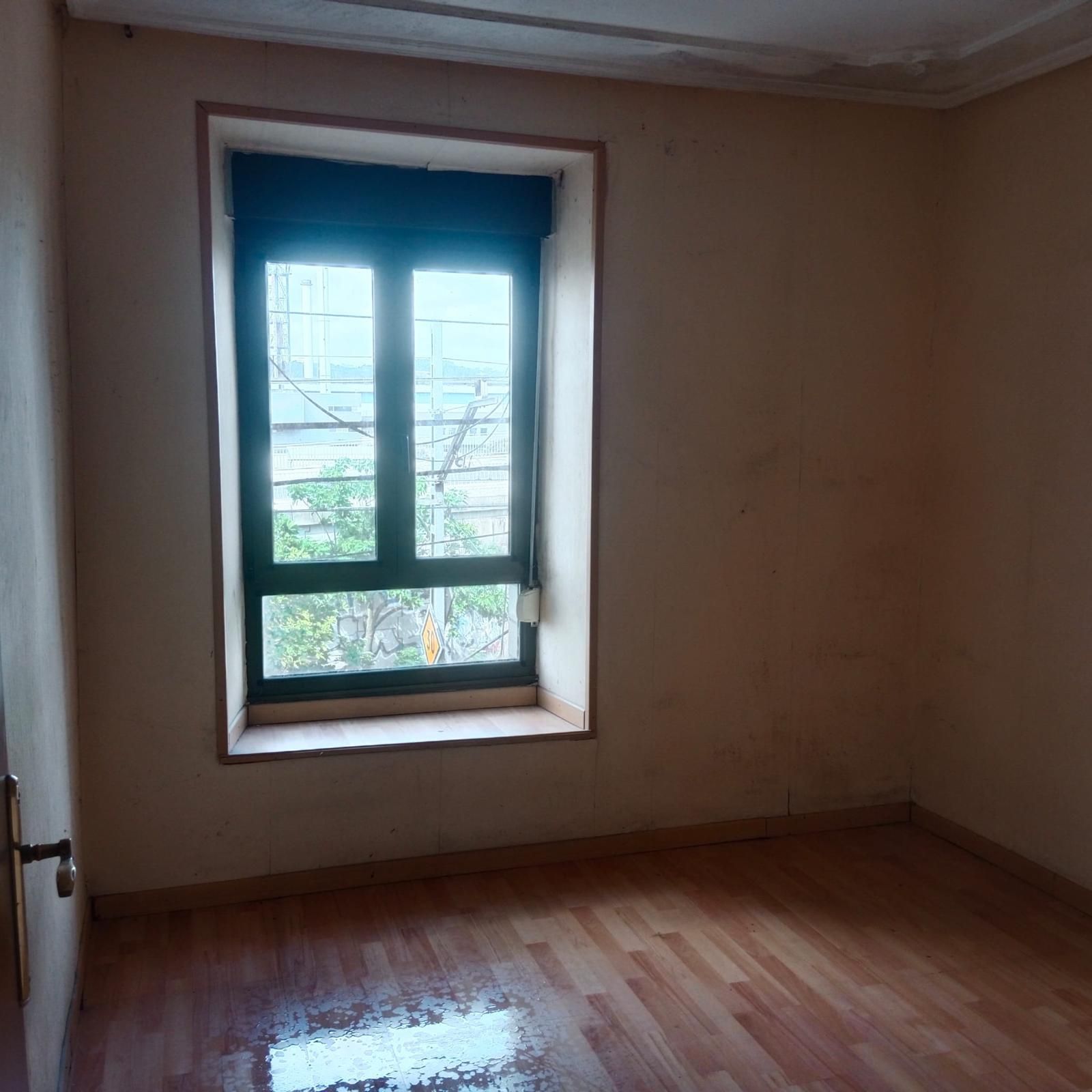 Bedroom of Flat for sale in Sestao 