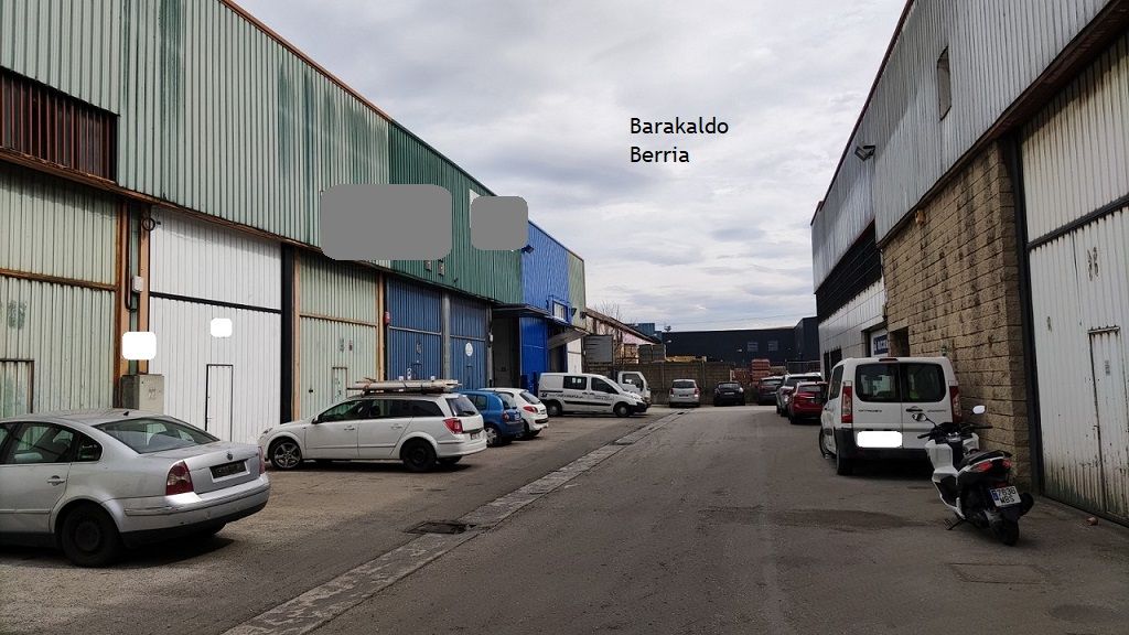 Vista exterior de Nau industrial en venda en Valle de Trápaga-Trapagaran